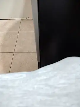 Snapshot of rosmeripelaes chatting on November 24, 2025, 2:55 am rosmeripelaes online show from November 24, 2025, 2:55 am