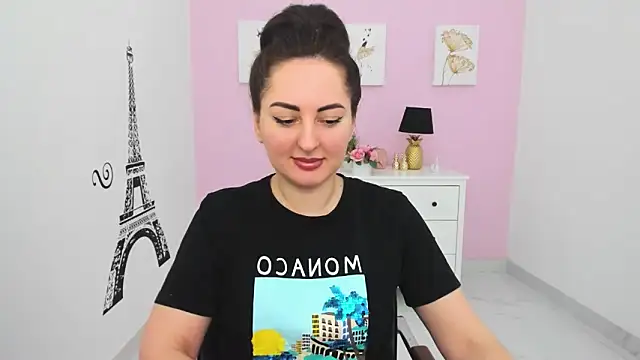 NoraSimons online show from March 22, 2026, 5:44 am