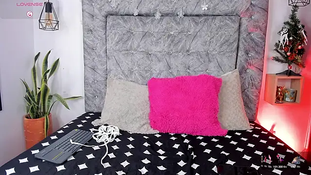 Amatista desire online show from November 27, 2025, 12:18 pm