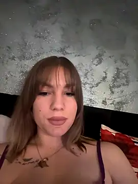Snapshot of KittenKarlla chatting on November 22, 2025, 8:41 pm KittenKarlla online show from November 22, 2025, 8:41 pm