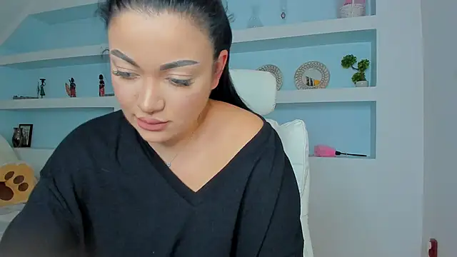 juliexxx online show from November 27, 2025, 8:22 pm