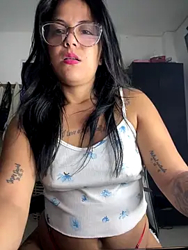 tattyHot95 online show from December 22, 2025, 12:29 am