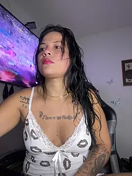 Snapshot of tattyHot95 chatting on May 11, 2026, 8:50 pm tattyHot95 online show from May 11, 2026, 8:50 pm
