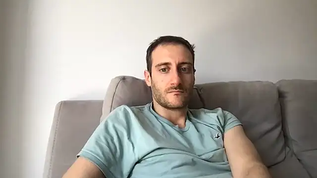 Snapshot of LukaShyGuy chatting on June 7, 2026, 10:30 am LukaShyGuy online show from June 7, 2026, 10:30 am