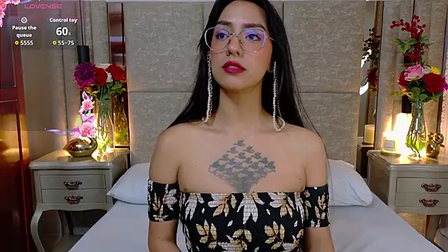 Snapshot of Penelope-Cross chatting on February 20, 2026, 8:09 pm Penelope-Cross online show from February 20, 2026, 8:09 pm