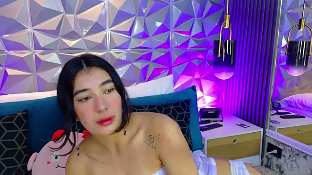 Snapshot of AdelineJhones chatting on June 26, 2026, 2:54 pm AdelineJhones online show from June 26, 2026, 2:54 pm