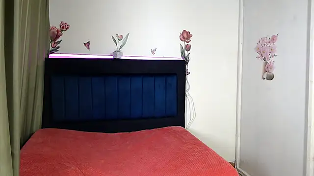 BRYXS1 online show from December 2, 2025, 11:37 am