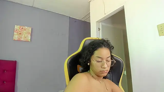 emily stars1 online show from April 21, 2026, 3:17 pm