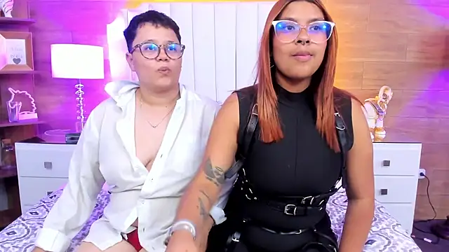 AmeliaConer NovaBell online show from November 30, 2025, 7:40 pm