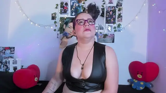 Rose Hellen online show from November 5, 2025, 3:28 am