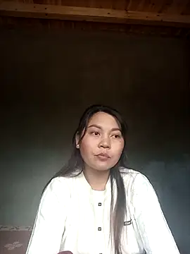 giahan-00 online show from November 24, 2025, 3:28 am