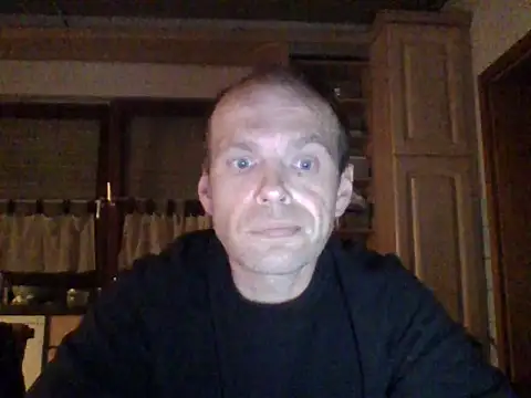 tommy3300 online show from October 30, 2025, 3:41 am