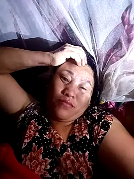 chich-bong online show from November 11, 2025, 7:36 pm