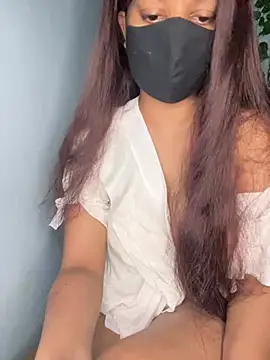 Cute Marina online show from April 24, 2026, 7:55 am