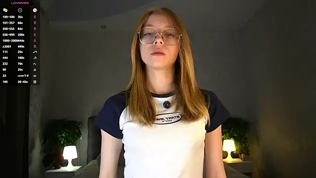 BarbaraViggiani online show from November 19, 2025, 3:23 pm