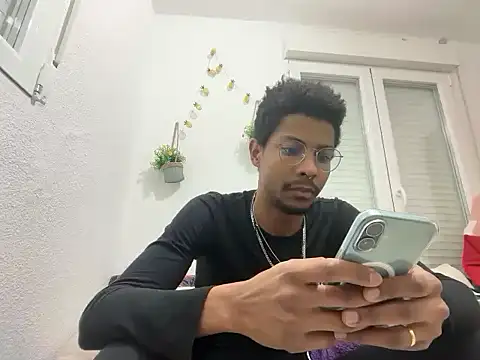 Albert Madrid online show from February 5, 2026, 5:34 am