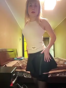 SelinaLovqx online show from February 10, 2026, 2:43 pm