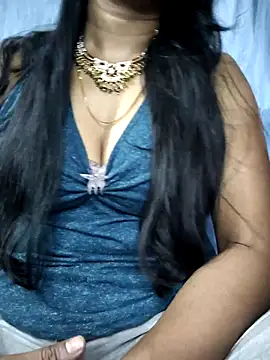 Ezabelljohn online show from April 18, 2026, 7:07 pm