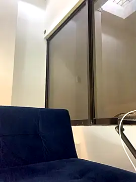 ladulceale online show from October 27, 2025, 1:26 pm