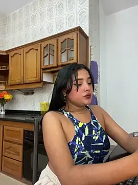 ladulceale online show from November 24, 2025, 8:08 pm