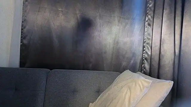 Snapshot of Biancka_ chatting on February 25, 2026, 5:17 am Biancka online show from February 25, 2026, 5:17 am