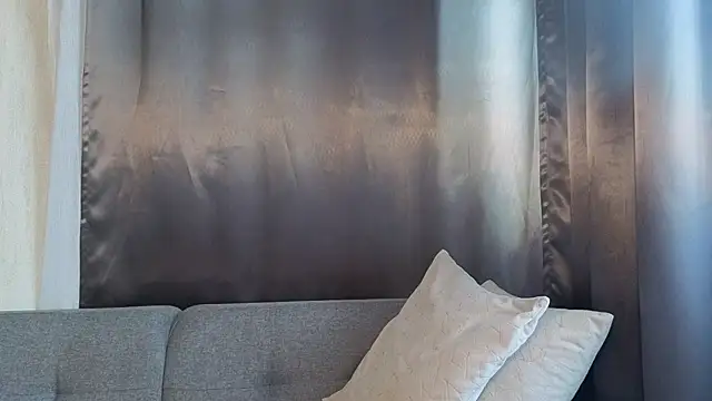 Snapshot of Biancka_ chatting on March 4, 2026, 5:46 am Biancka online show from March 4, 2026, 5:46 am