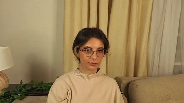 CasandraMickell online show from October 24, 2025, 7:32 pm