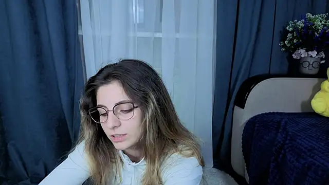 CasandraMickell online show from October 25, 2025, 8:14 pm