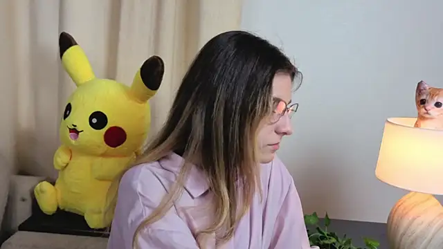 CasandraMickell online show from October 29, 2025, 6:04 am