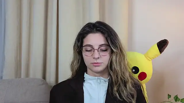 CasandraMickell online show from November 1, 2025, 8:11 pm