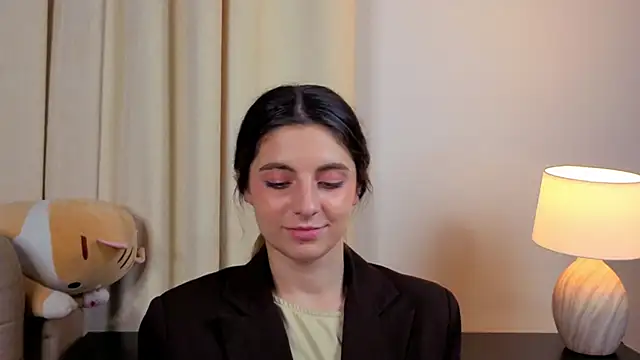 CasandraMickell online show from November 5, 2025, 6:19 pm