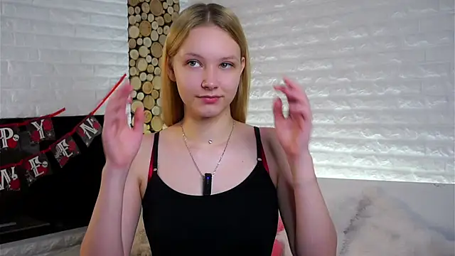 ElissaGlod online show from October 30, 2025, 11:33 am