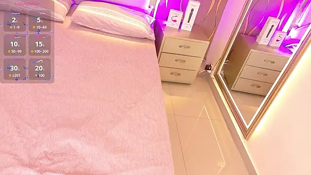 iam nicolle online show from March 7, 2026, 1:52 pm