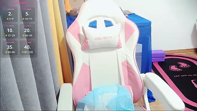 xiaoxiao--baby online show from November 7, 2025, 12:10 am