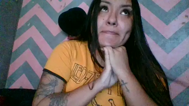 Jennifersbodyy online show from November 4, 2025, 7:35 pm