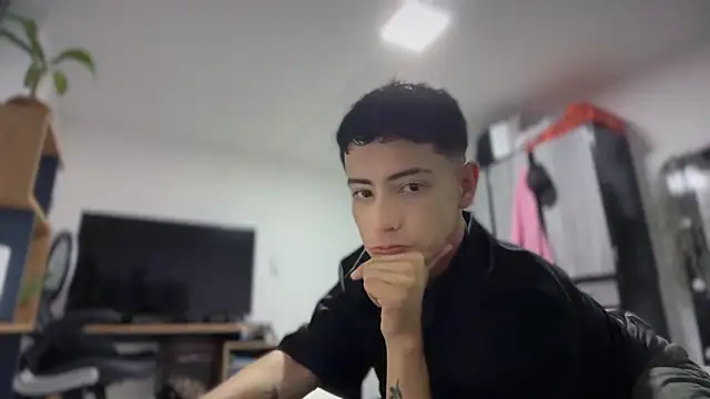 Sebastian Reed online show from February 27, 2026, 11:05 pm