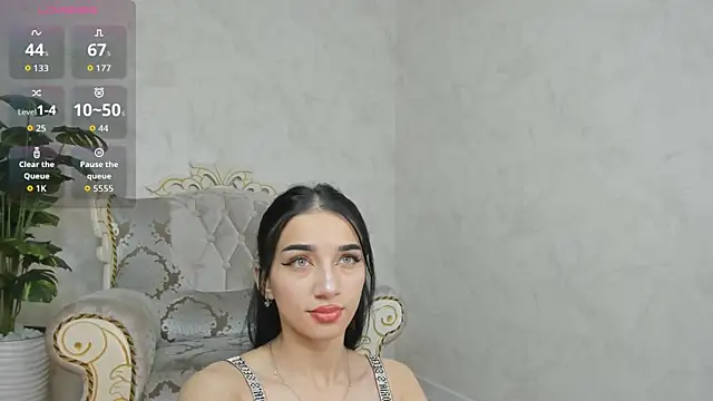 Danikalee online show from November 7, 2025, 4:18 pm