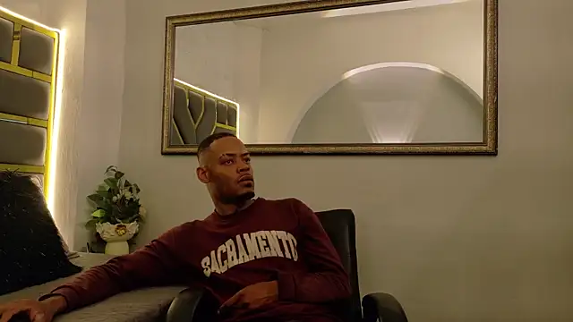 Neytanmalcon online show from November 11, 2025, 7:47 pm