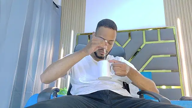 Neytanmalcon online show from March 6, 2026, 6:04 pm