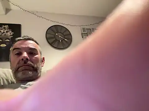 plymouthlad82 online show from January 9, 2026, 12:13 am