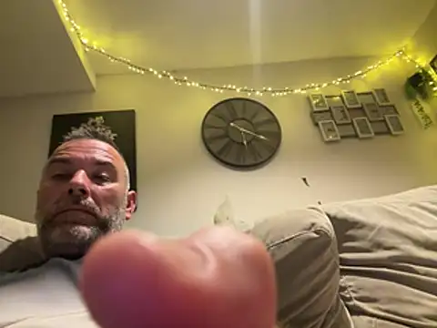 Snapshot of plymouthlad82 chatting on May 23, 2026, 11:20 pm plymouthlad82 online show from May 23, 2026, 11:20 pm