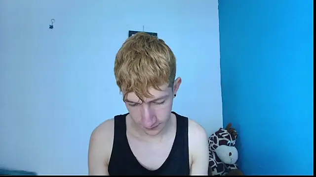 Erick Taylor3 online show from April 19, 2026, 6:32 pm