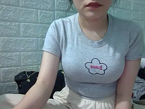 Snapshot of May2k2 chatting on January 6, 2026, 3:16 pm May2k2 online show from January 6, 2026, 3:16 pm