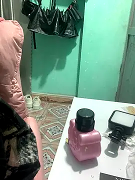 Snapshot of May2k2 chatting on January 8, 2026, 12:46 am May2k2 online show from January 8, 2026, 12:46 am