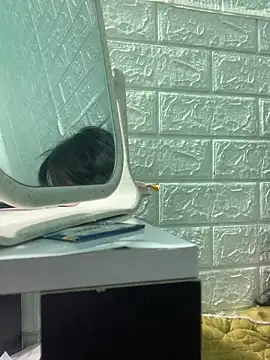 Snapshot of May2k2 chatting on February 3, 2026, 1:37 am May2k2 online show from February 3, 2026, 1:37 am