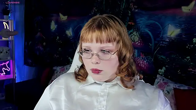 LottieReed online show from December 3, 2025, 3:54 pm