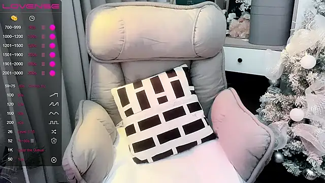 Monica-666888- online show from December 2, 2025, 6:14 pm