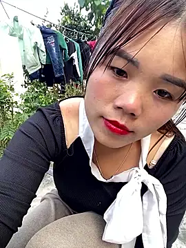 nachi-baby online show from November 21, 2025, 8:02 am