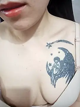 Cherry Le02 online show from April 15, 2026, 7:26 am