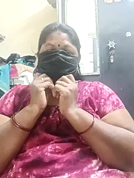 sreemamitha9 online show from February 17, 2026, 11:33 pm